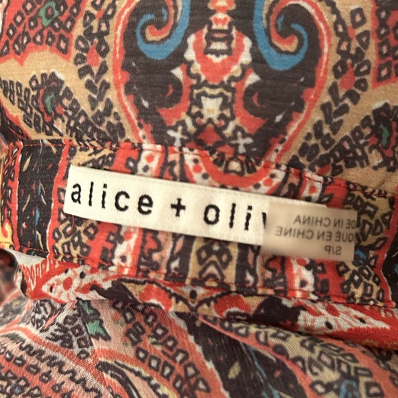 Alice + Olivia Printed Top - Picture 8 of 8